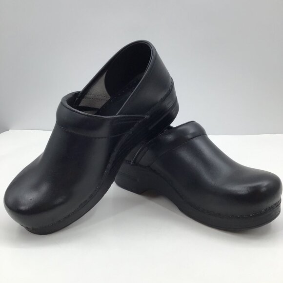 Women's 40 Black Leather Dansko Clogs Nursing Professional Minimalist 9.5-10 - Picture 9 of 11